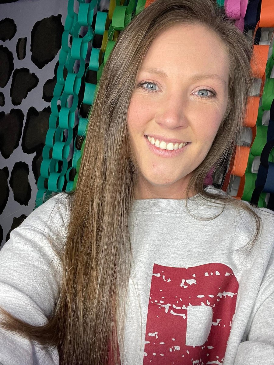 Maegan smiling in her selfie